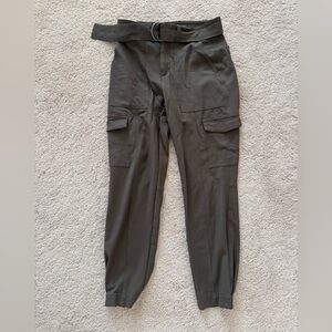 Banana Republic Stretch Cargo Pants in Olive Green Size 2L High Waist Belted